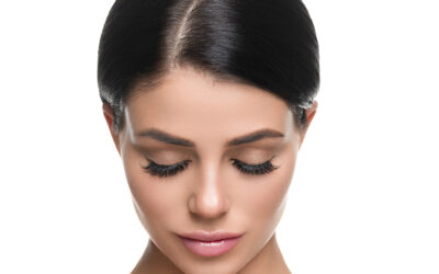 Dramatic Lashes: Eyelash Extensions or False Lashes – What’s Better?